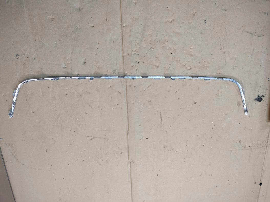 Cromado moldura grade central para-choque dianteiro VW OE