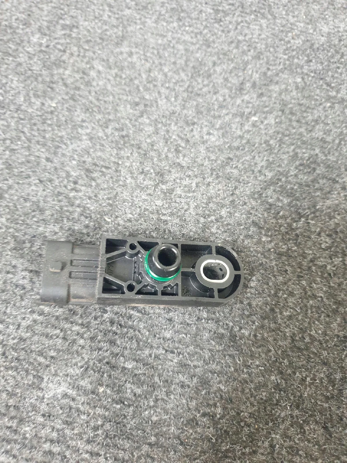 Renault 8200685363 Ladedrucksensor image 3
