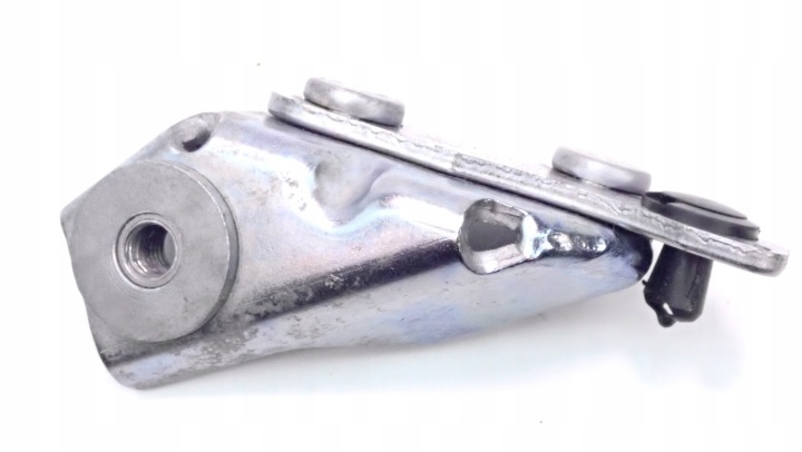 8W0505184 Right Subframe Bracket Audi A4 B9 8W 2019