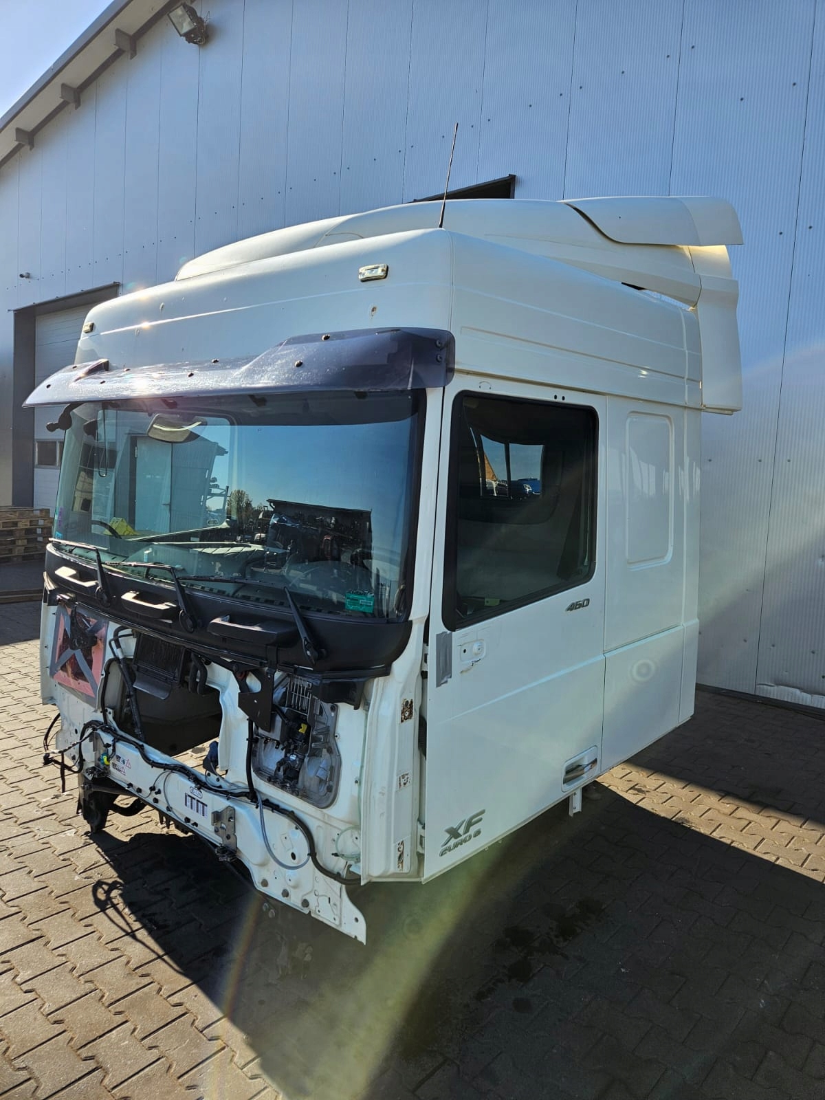 Cabine DAF XF 106 SC image 3