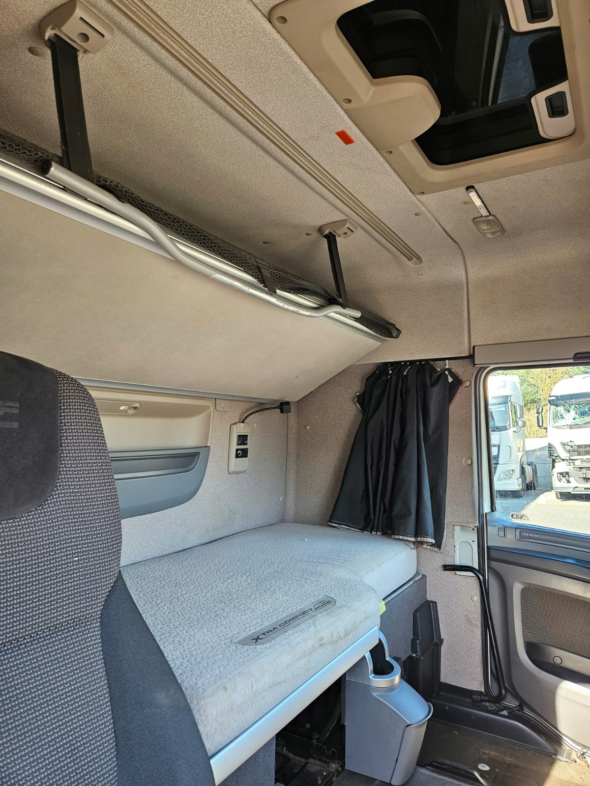 Cabine DAF XF 106 SC image 10