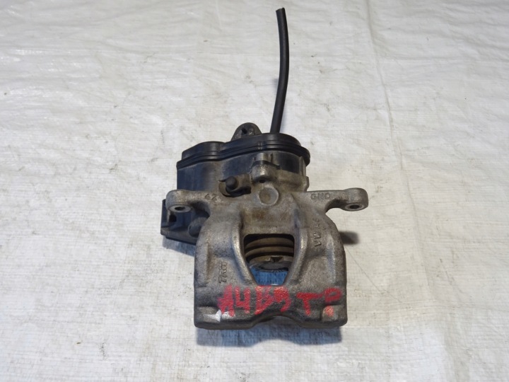 Takajarru jarrusatula oikea Audi A4 B9 8W0 A5 II F5 2.0 TFSI 8W0406AS