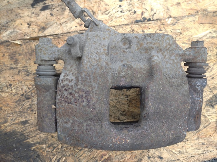 FORD TRANSIT MK7 06-13 2.4 TDCI Brake Caliper Bracket Left Front