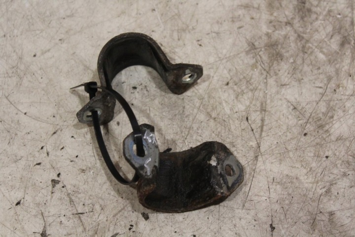 Front stabilizer bar mount bracket Subaru Forester IV SJ