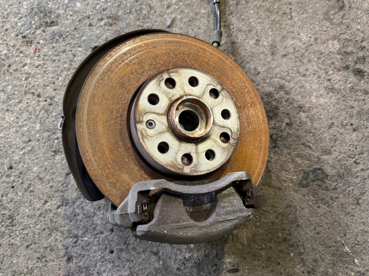 Snodo sterzo destro anteriore VW 5WA407256