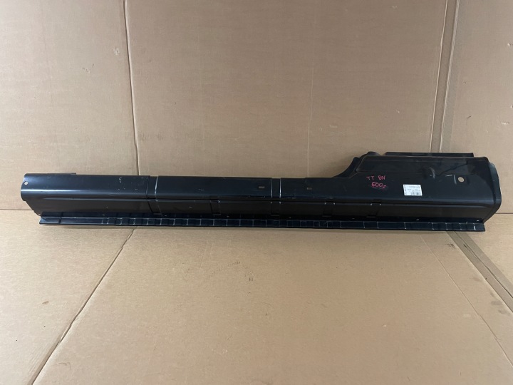 AUDI TT LEFT SILL COVER TRIM 8N7 8N7803765B