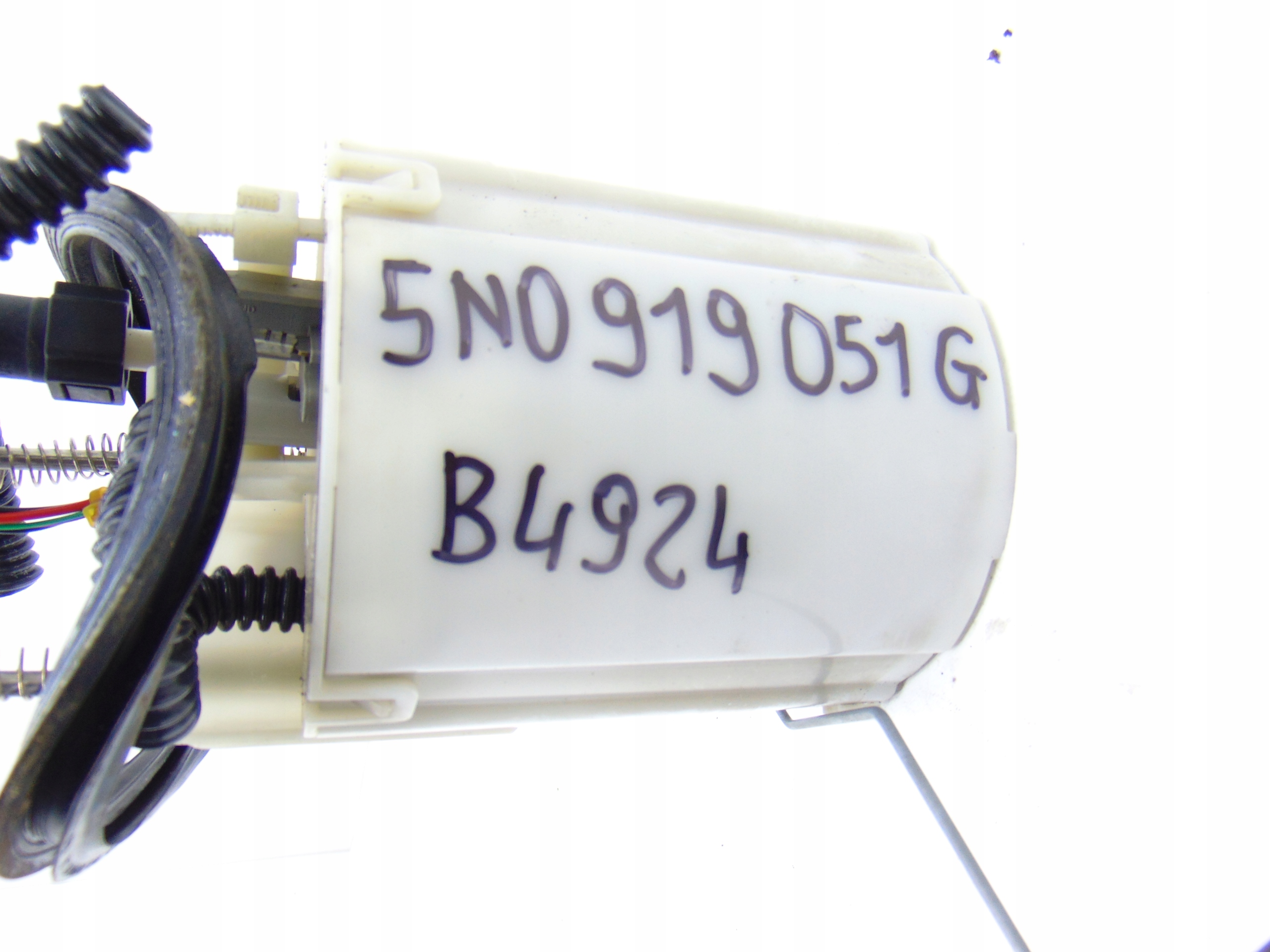 Bränslepump Bränslenivågivare VW Tiguan 5N 2.0 TSI 5N0919051G image 3