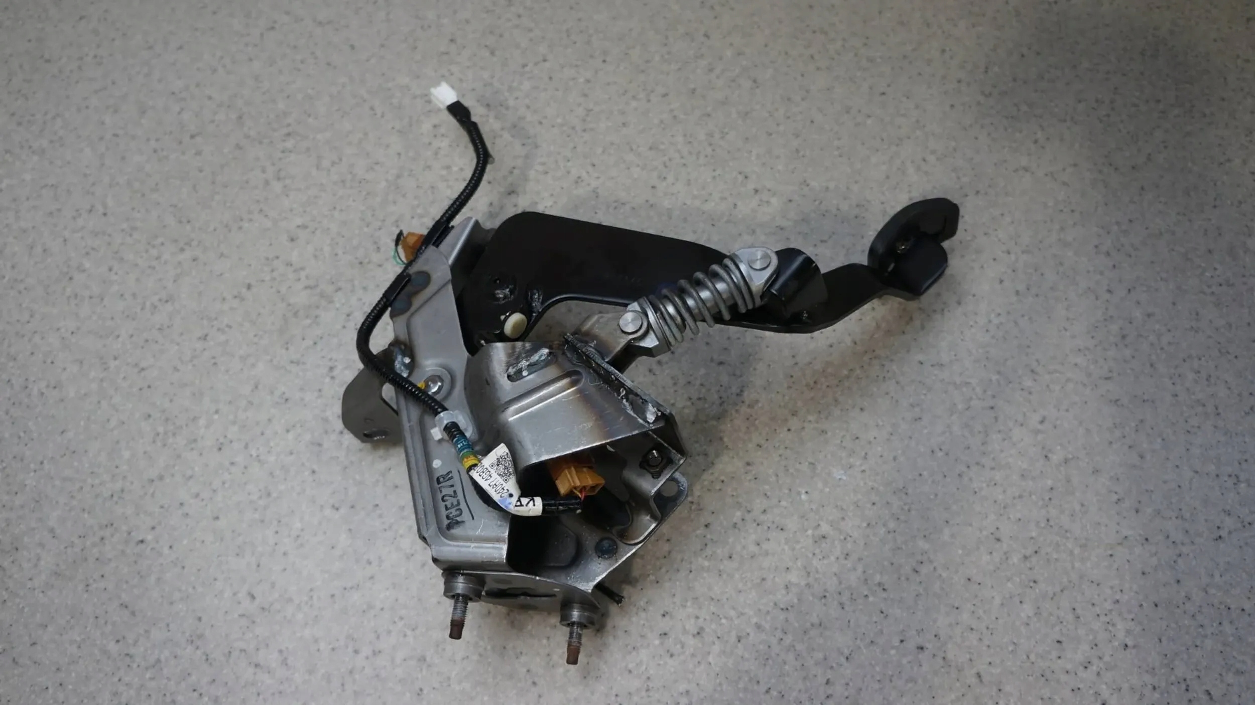 INFINITI Q50 2.2 D (UK) kytkinpoljin image 3