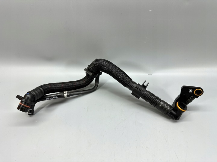 AUDI A4 B9 A5 F5 8W 2.0 TFSI Ilmanpoistoventtiili 06L103213AD