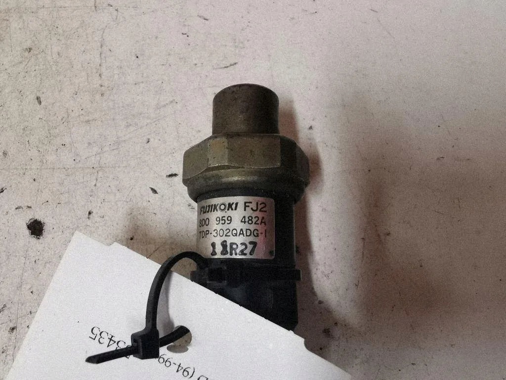 VW PASSAT B5 A6 C5 SENSOR AR CONDICIONADO 8D0959482A image 3