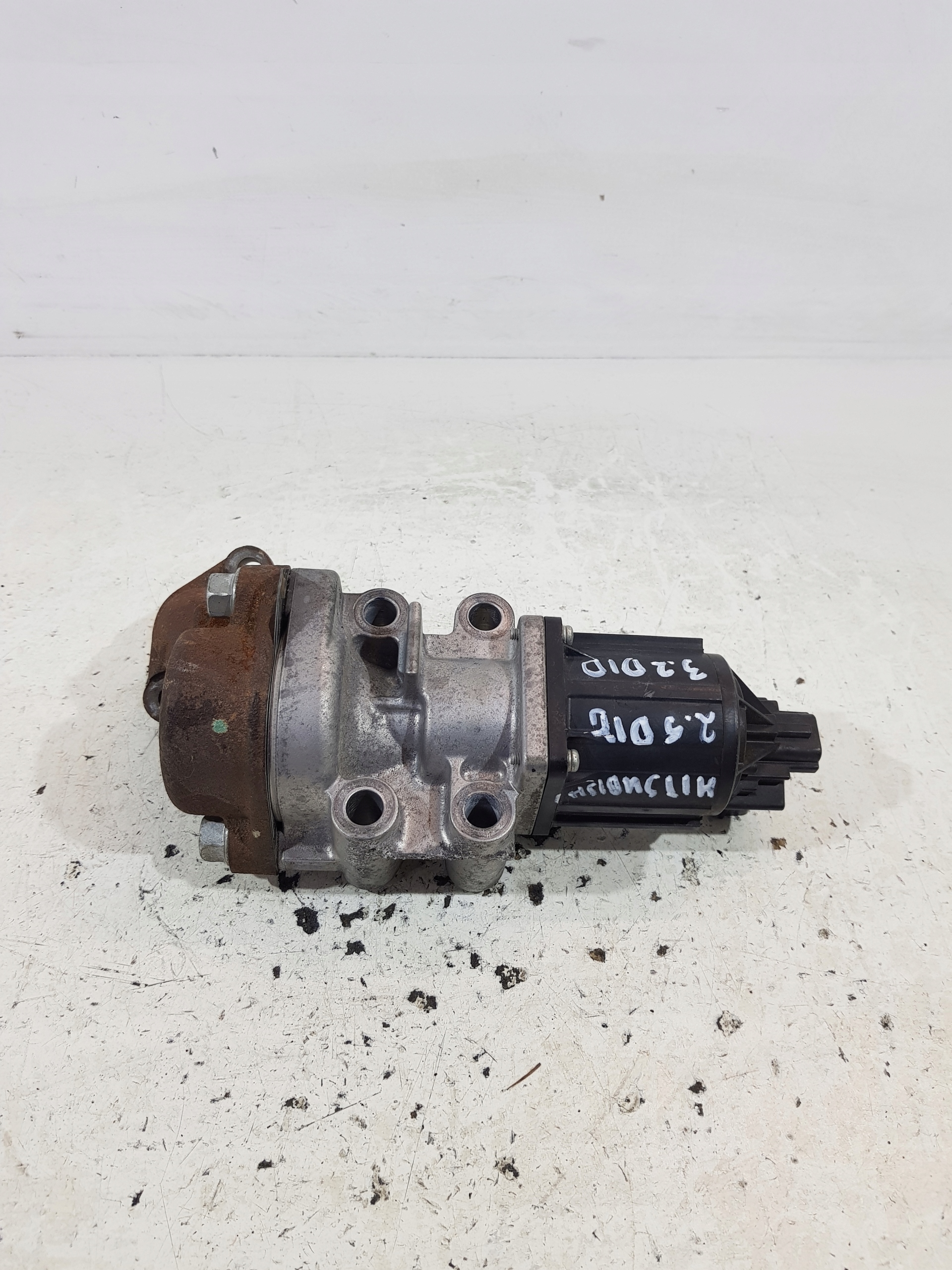 EGR-klep 1582A483 Mitsubishi Pajero IV L200 IV 2.5 DiD image 3