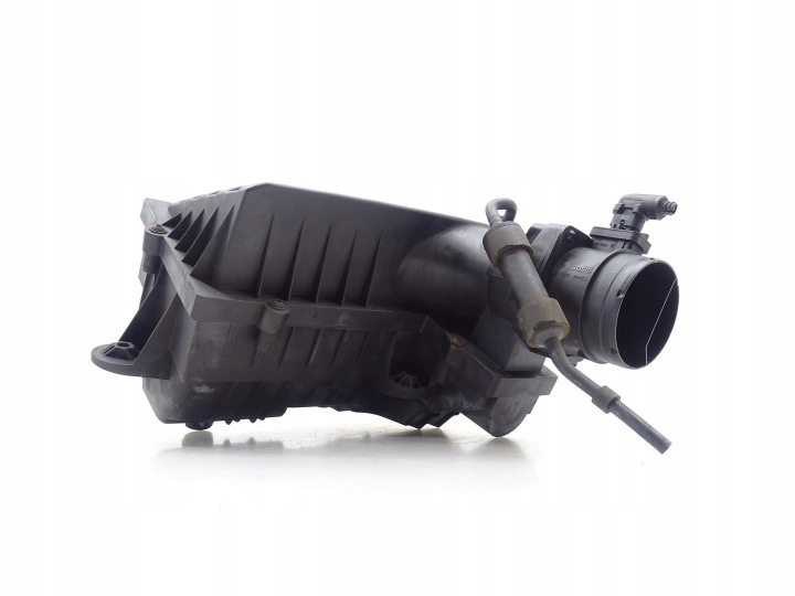Ilmansuodattimen kotelo Audi A3 8V 2.0 TDI 5Q0129607Q 5Q0129601S