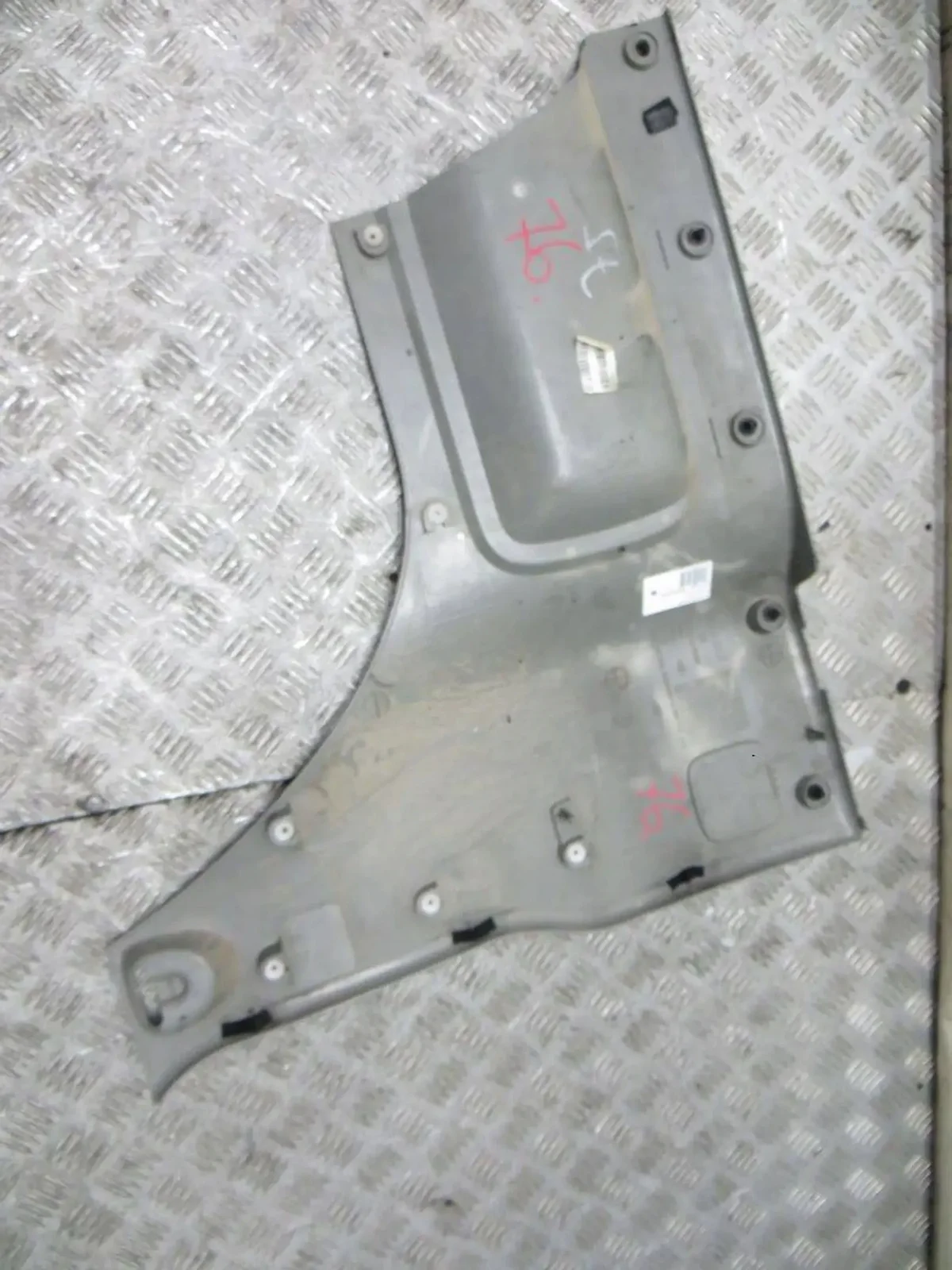 Garniture Trafic Vivaro Primastar 8200007076 Gauche Arrière image 4