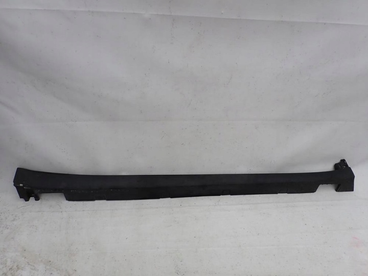 TESLA MODEL X 15-> RIGHT SILL TRIM