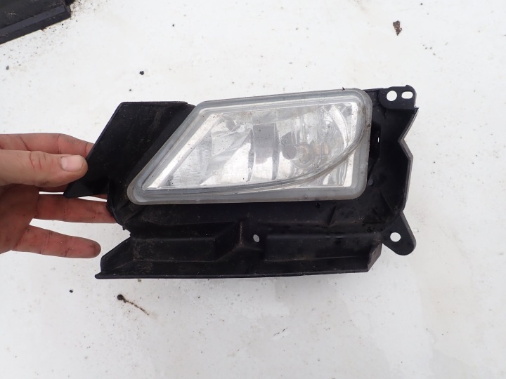 MAZDA 3 II 08-11 HALOGEN VASEN 11.02 mitsuczesci