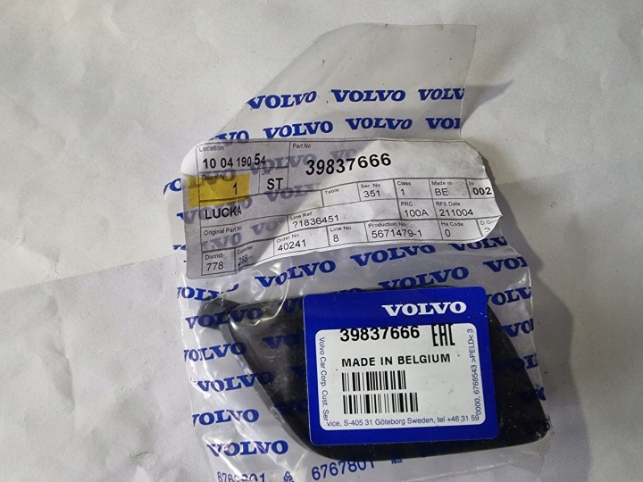 Volvo OE 39837666 vetokoukun korvakkeen tulppa