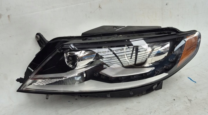 VW Passat CC 3C 3C8 LIFT USA 11- Vasen etuvalo Bi-Xenon USA