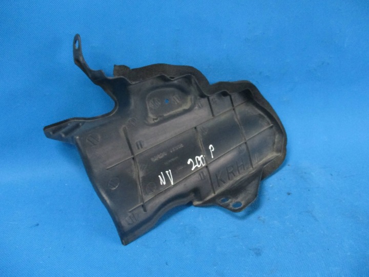 Ohjausilmaventtiili Nissan NV200 62820JX50B