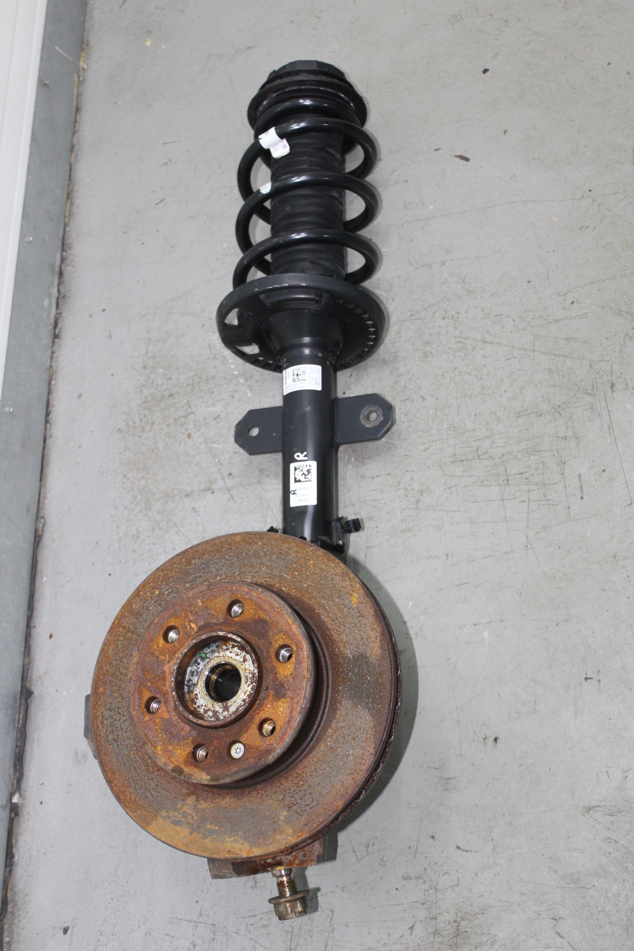 Mercedes W907 W910 Sprinter sospensione destra anteriore ammortizzatore snodo