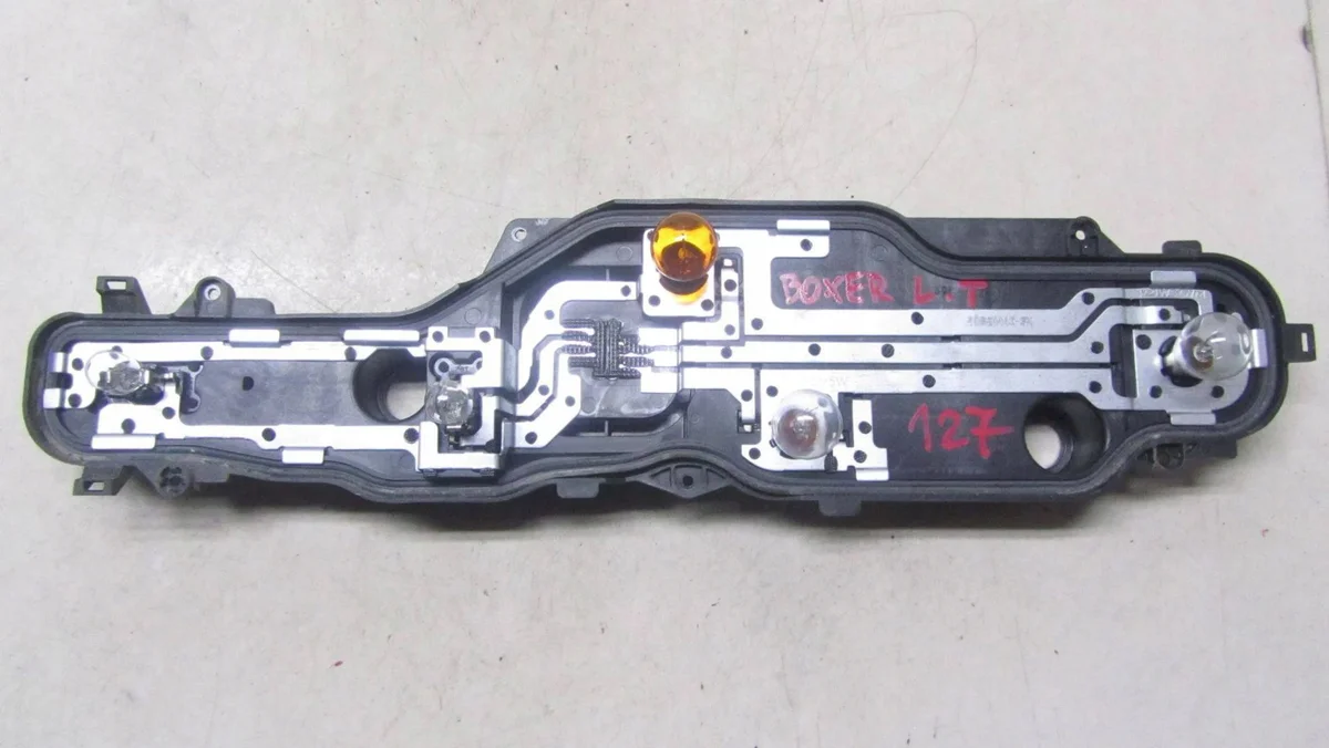 Peugeot Boxer III LIFT Luz Traseira Esquerda