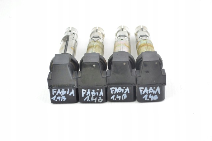 SKODA FABIA I POLO 1.4 BENSIINI SYTYTYSKELA 036905100D 036905715E 4X