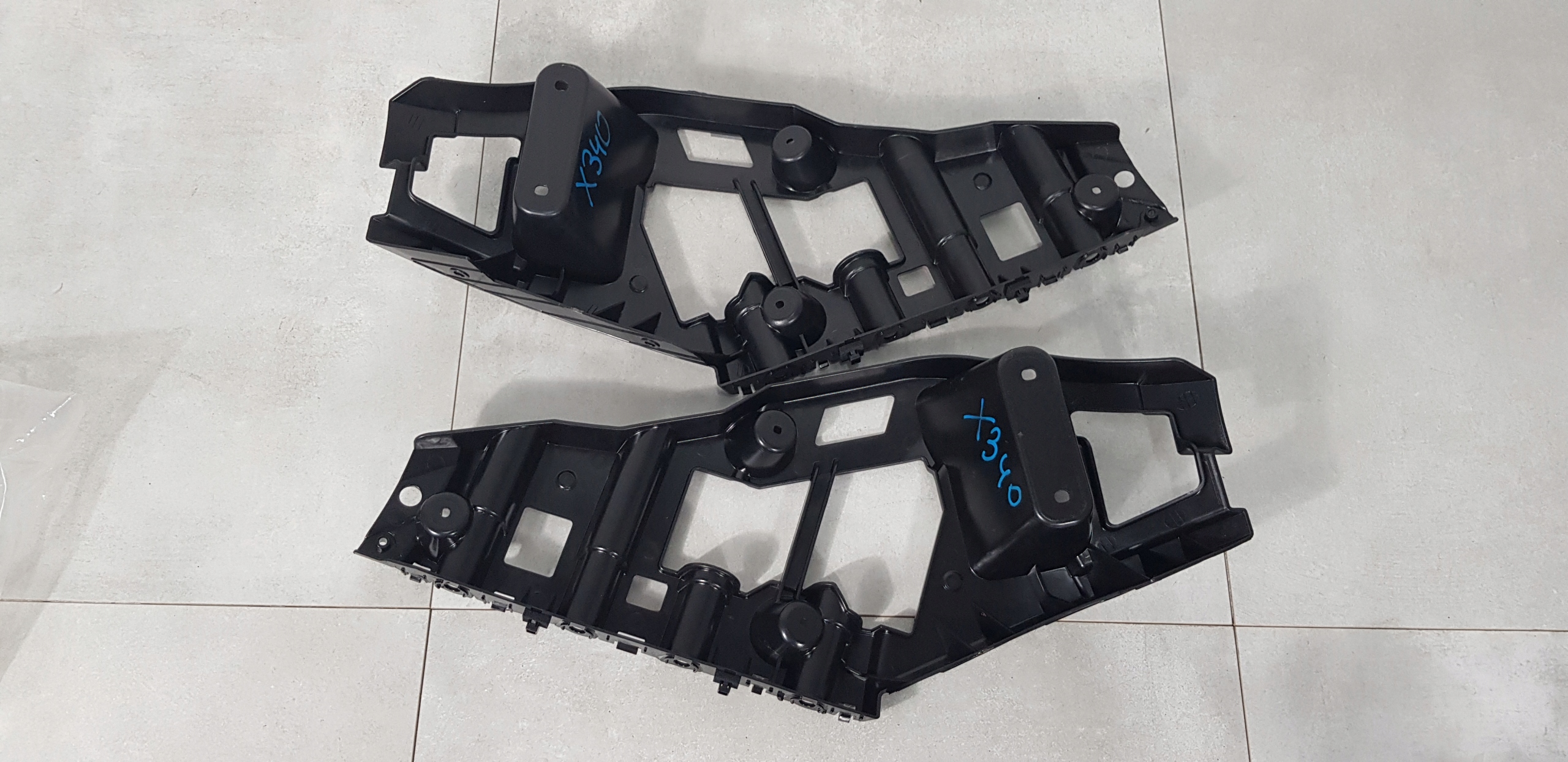 RENAULT KOLEOS II Stoßfänger-Führung hinten rechts/links 850443718R 850459576R image 6