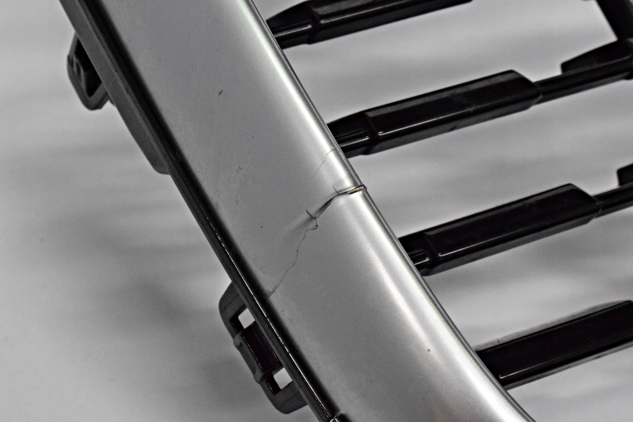 VOLVO XC60 2019 ATRAPA GRILLE R-DESIGN ORIGINAL image 7