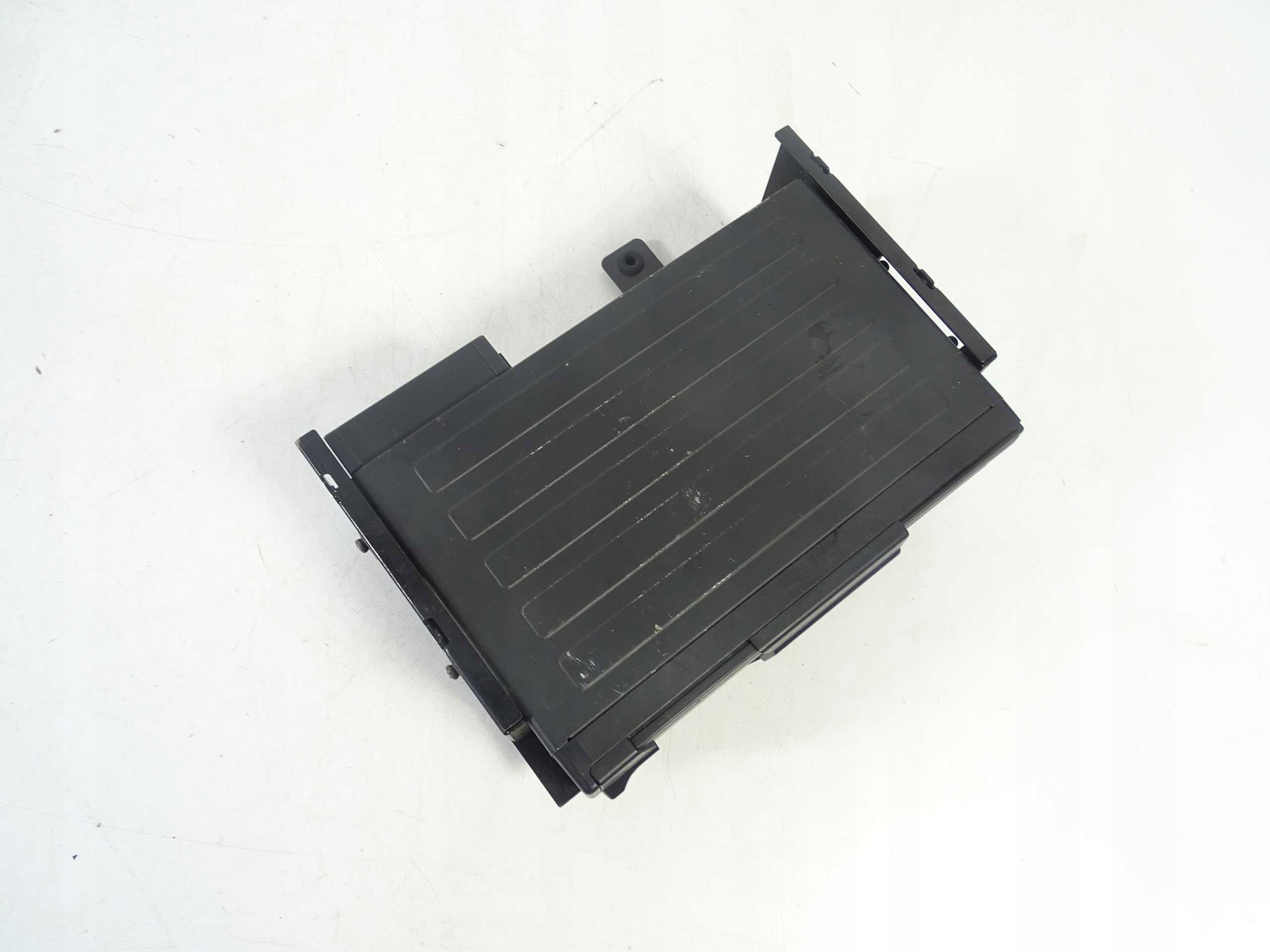 Mercedes W140 W208 W210 W638 CD-wisselaar A0028205989 defect image 3