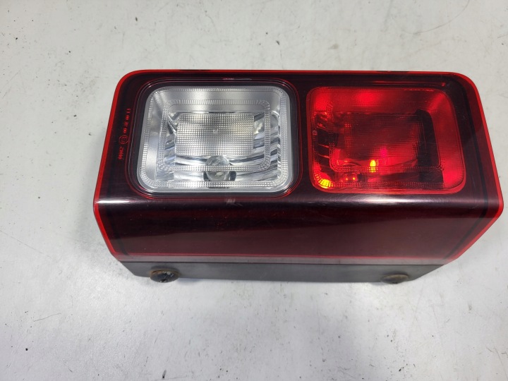 Left Rear Lower Lamp 265596261R Vivaro B Trafic III