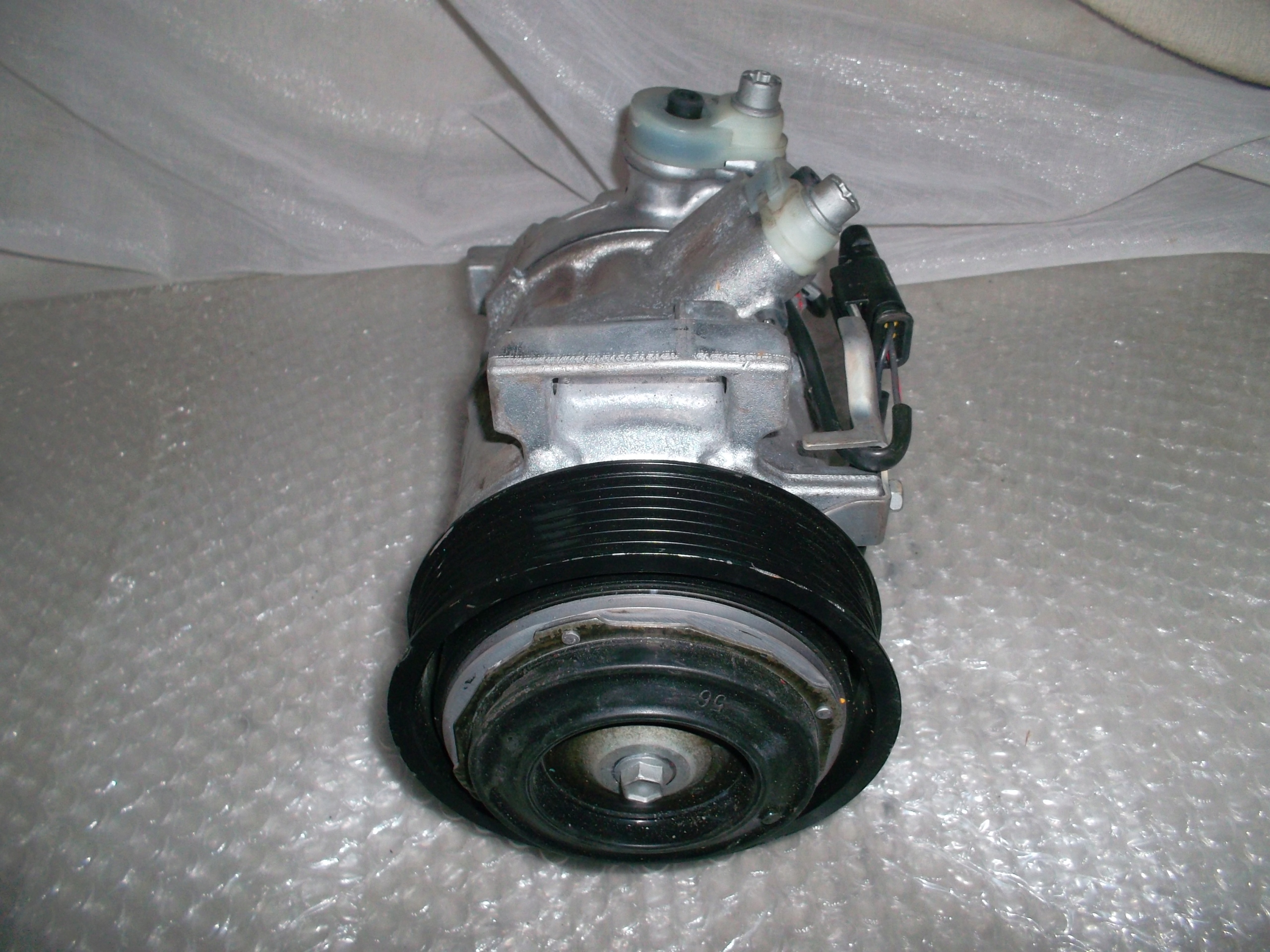 MERCEDES A0008303404 BOMBA COMPRESSOR AR CONDICIONADO W118 W177 W247