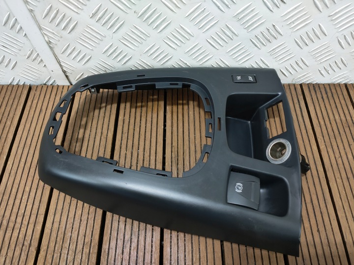 Renault Scenic III 09-16 Vaihteenvalitsimen kehys jarrukatkaisijalla 969330001R