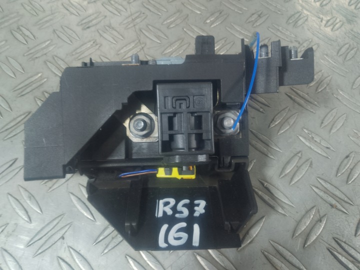 AUDI RS7 23- Virranjakaja 4K0915459D