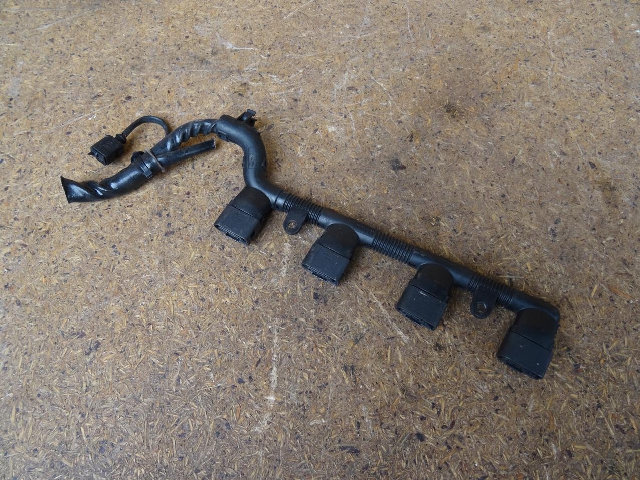 AUDI A4 B6 B7 2.0 TFSI Conector Chicote Bobinas 06F971824A 4B0973724 image 2