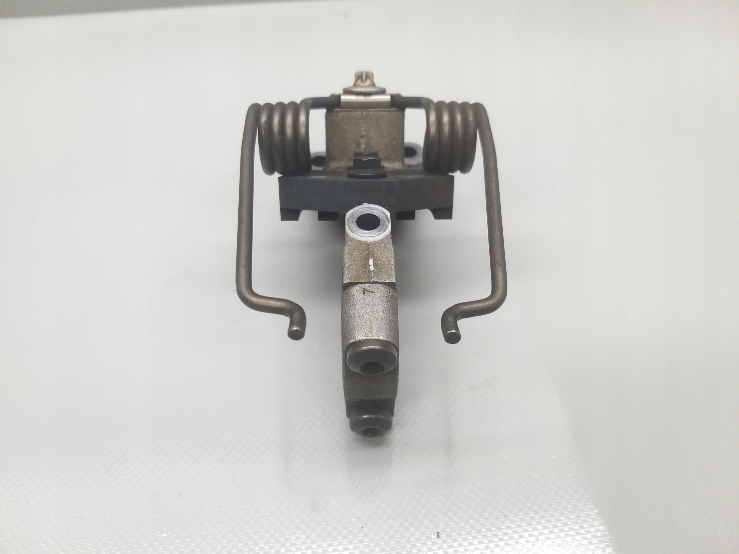 Jakavien akselin holkki ja laakeri MINI ONE R55 R56 1.6 VTI N12B16AA 5F01 7570013