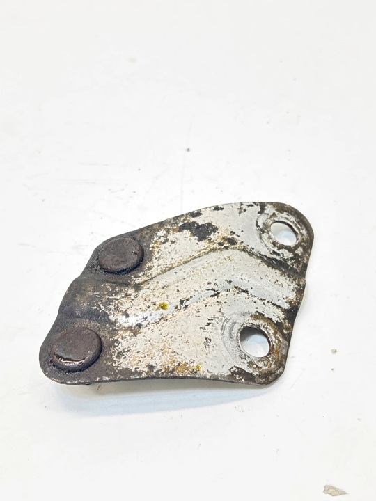 Honda Prelude IV 92-96 F20A4 pakoputken puristin 2,0 B