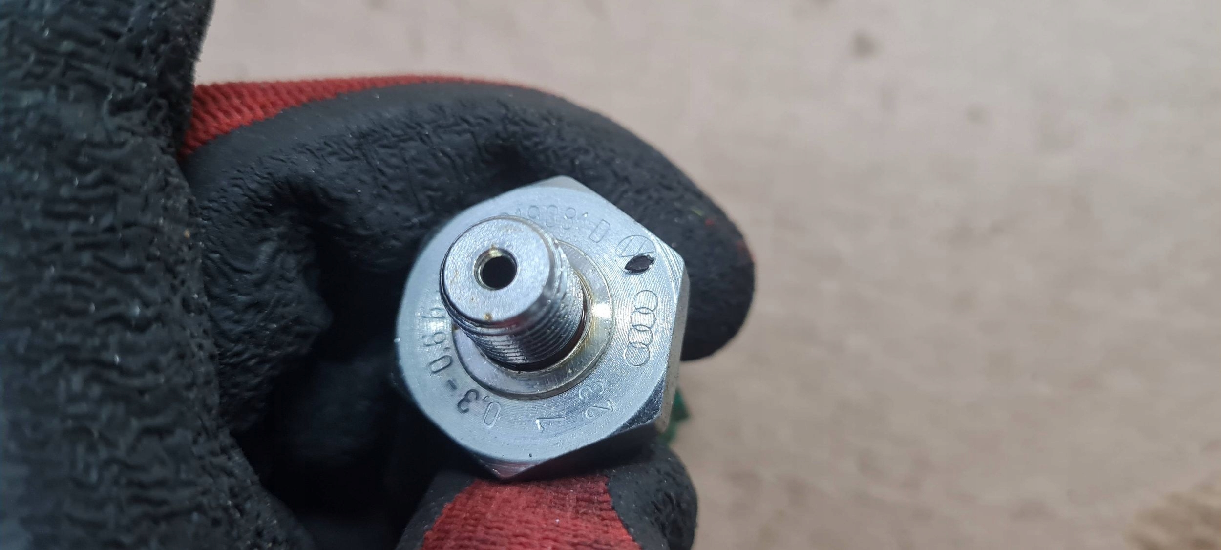 SQ5 80A Q5 LIFT oliedruksensor 3.0 TFSI 079919081D S4 B9 8W S5 Q7 image 4