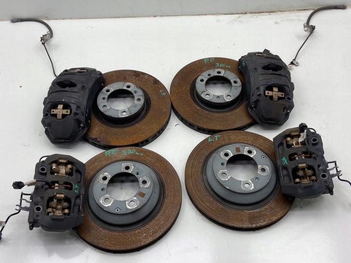 Étriers disques av ar Audi e-tron GT 2023 370 4J3615403AM 4J3615106AP