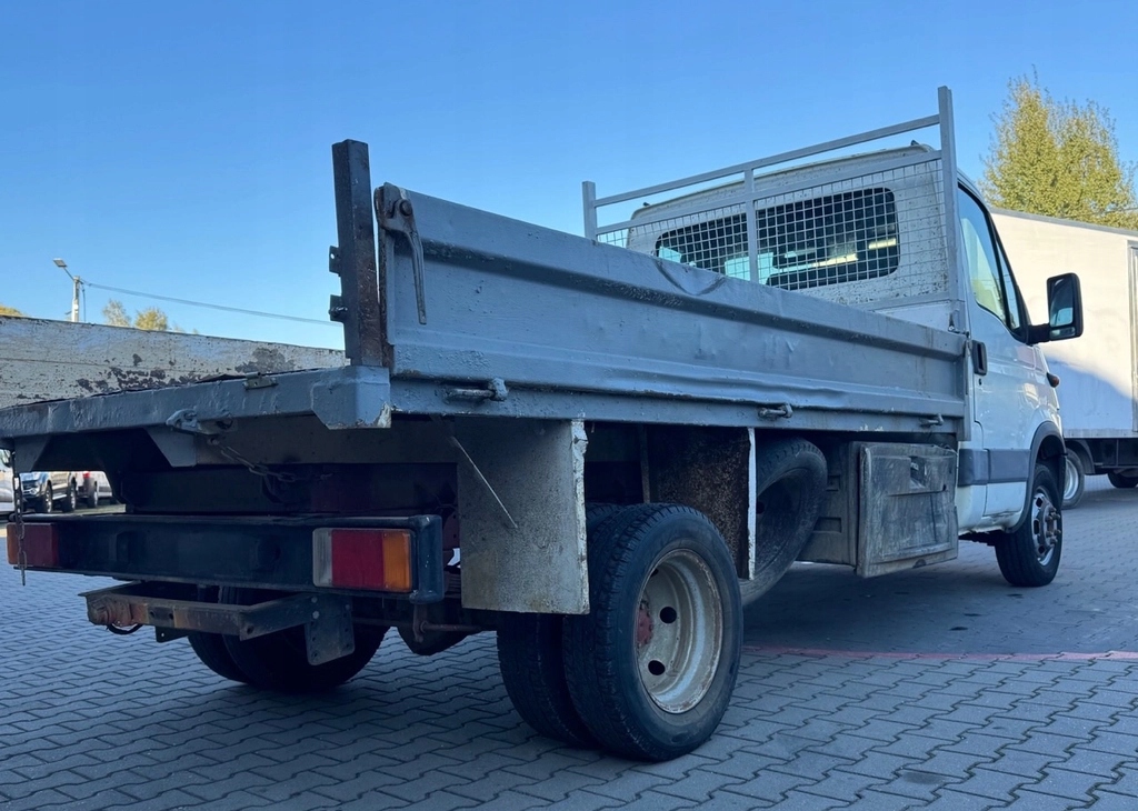 Carroceria basculante IVECO DAILY 3 III 35C1199 image 4