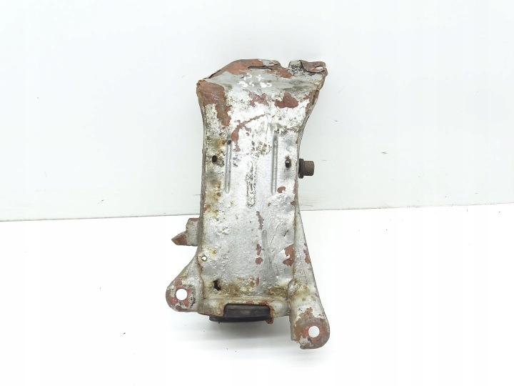 Iskunvaimentimen kiinnike oikea taka Audi A4 S4 B5 Quattro 8A0512342F