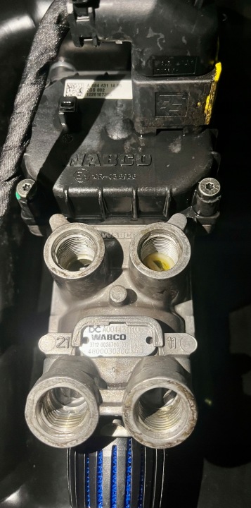 Mercedes Actros pääjarruventtiili a0044311406