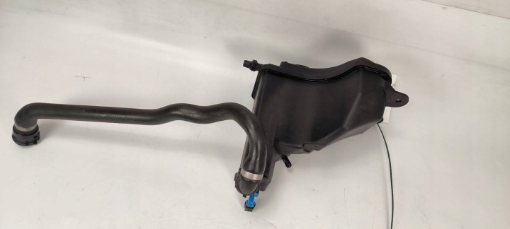 Tasaussäiliö ZB7804890-02 BMW 1-sarja E87 118