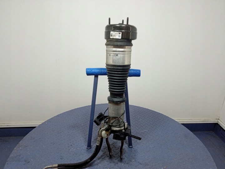 MERCEDES GLS X167 FRONT RIGHT SHOCK ABSORBER A1673206004