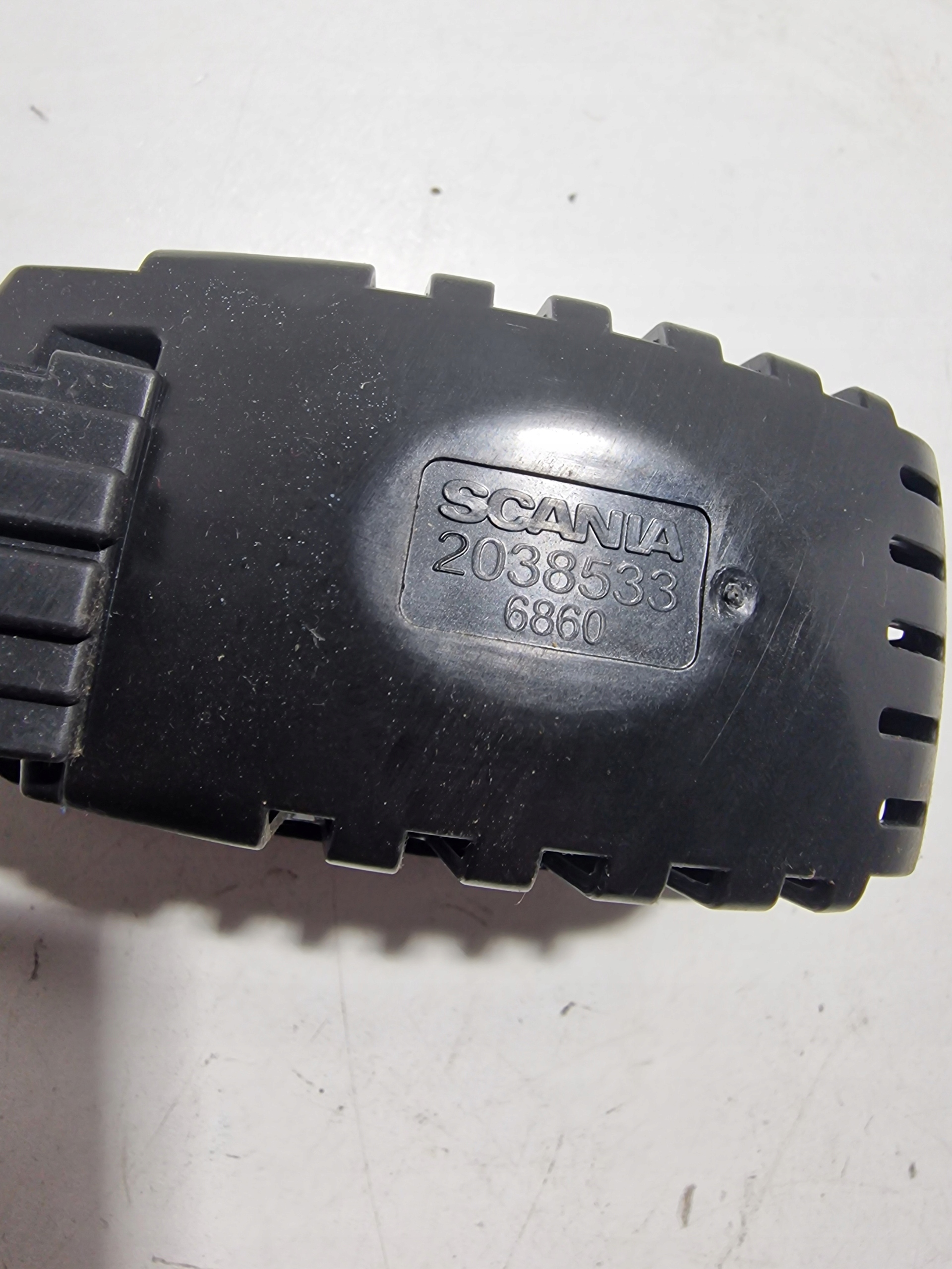Luz Interior Cabina Scania R S NTG NGS 2038533 image 3