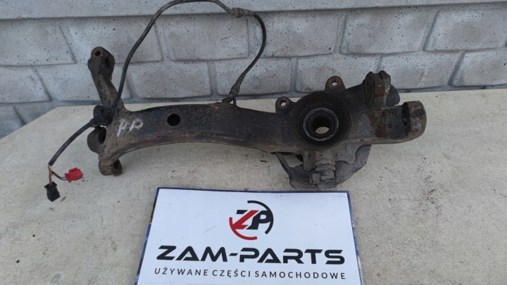 Etupyörän laakeri Audi A6 C5 2.5 TDI 8D0407258 VW