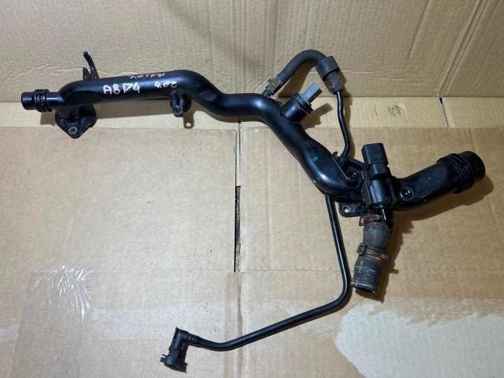 AUDI A8 D4 3.0 TFSI water pipe main line 06E121045AK 06E145218A