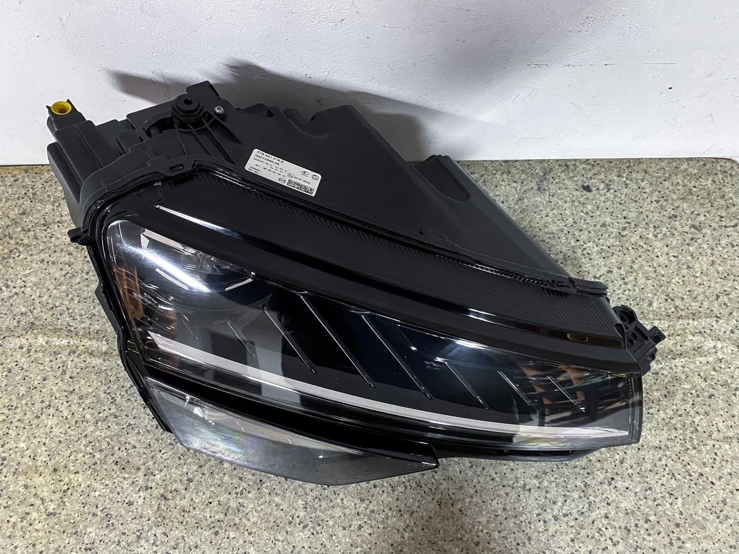 Oikea ajovalo Škoda Karoq Full LED EU 57B941018B kompletti ennen faceliftiä image 3