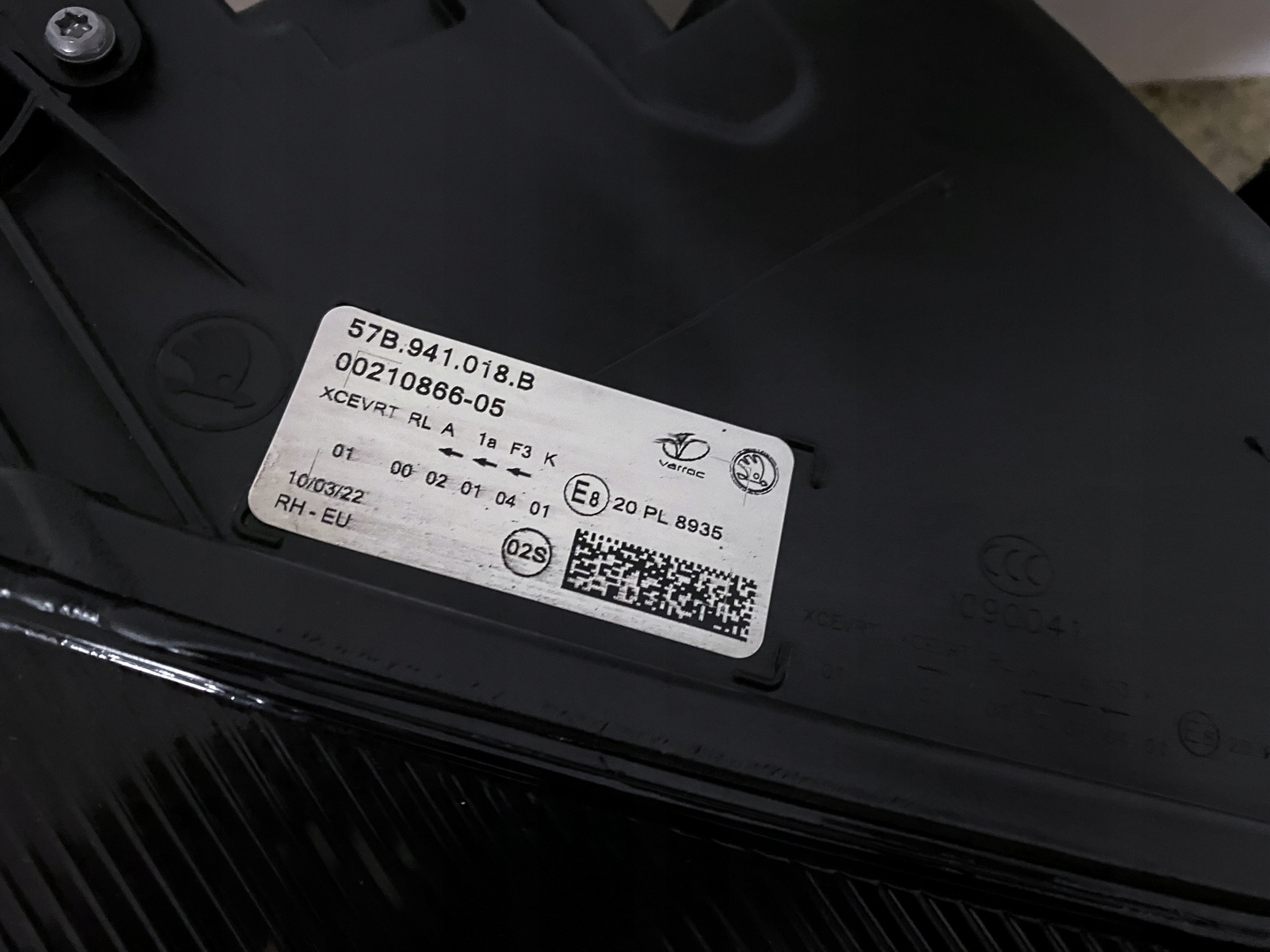 Oikea ajovalo Škoda Karoq Full LED EU 57B941018B kompletti ennen faceliftiä image 4