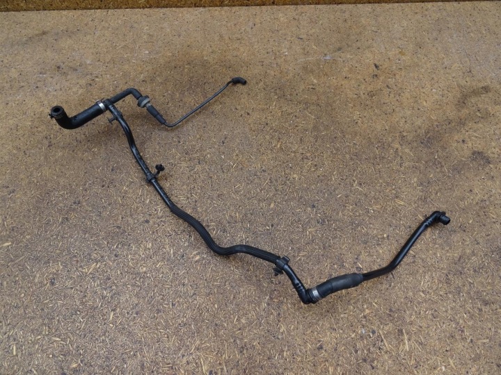 AUDI A4 B7 A6 C6 3.2 FSI AUK ALIPUTKEN IMUSARVI 8E0611931FR