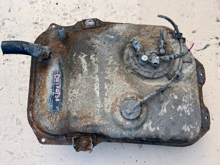 Polttoainesäiliö pumppu 4x4 1.3 Daihatsu Sirion II 2005-2013