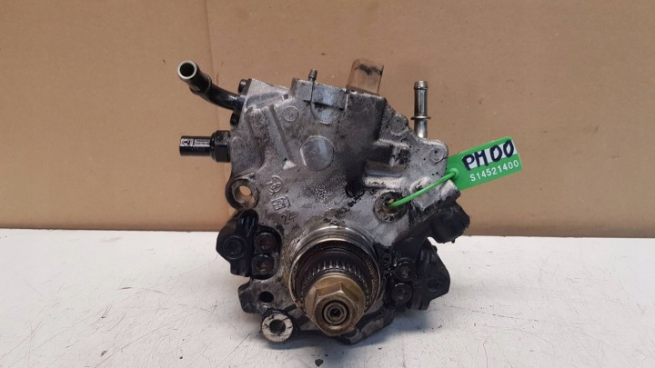 Ruiskutuspumppu A6510702601 MERCEDES W204 GLK X204 W212 W639 W906 2.2 CDI